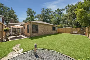 1335 Bullock Ln, Houston, TX 77055 - Photo 30
