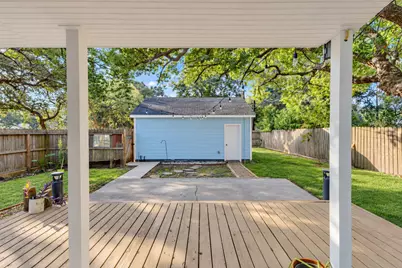 801 18th Avenue N, Galveston, TX 77590 - Photo 26