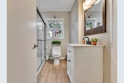 801 18th Avenue N, Galveston, TX 77590 - Photo 22