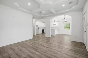 5030 Rapido Rd, Houston, TX 77033 - Photo 2