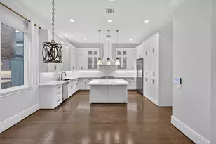 2312 Potomac Dr, Houston, TX 77057 - Photo 10