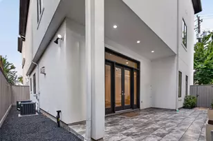2312 Potomac Dr, Houston, TX 77057 - Photo 16
