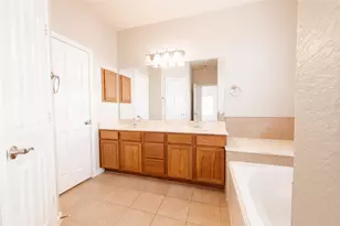 1004 Summer Wood Blvd, Conroe, TX 77303 - Photo 8