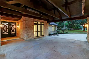 16826 E Maglitto Cir, Tomball, TX 77377 - Photo 10