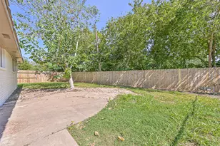 301 Brandywyne Dr, Friendswood, TX 77546 - Photo 30