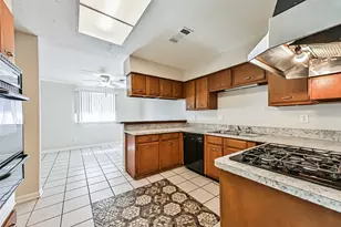 301 Brandywyne Dr, Friendswood, TX 77546 - Photo 18