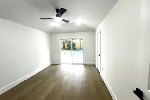 12318 Queensbury Ln, Houston, TX 77024 - Photo 6