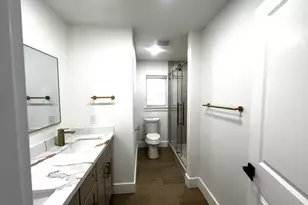 12318 Queensbury Ln, Houston, TX 77024 - Photo 8