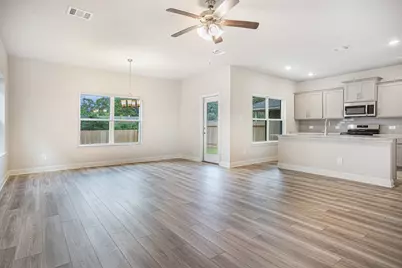 4306 W Bayou Maison Circle, Dickinson, TX 77539 - Photo 2