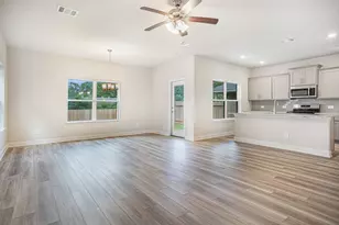 4306 W Bayou Maison Cir, Dickinson, TX 77539 - Photo 2