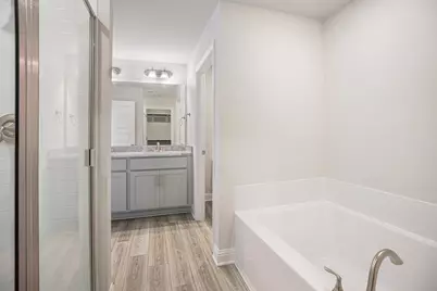 4306 W Bayou Maison Circle, Dickinson, TX 77539 - Photo 10