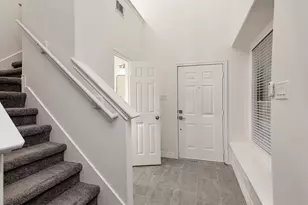 7 Peach Ridge Dr, The Woodlands, TX 77382 - Photo 4