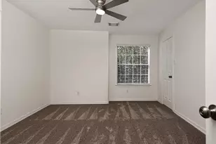 7 Peach Ridge Dr, The Woodlands, TX 77382 - Photo 22