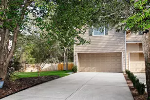 7 Peach Ridge Dr, The Woodlands, TX 77382 - Photo 1