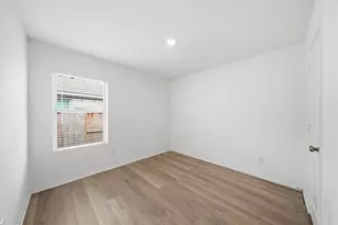 7335 Greenbriar Canyon Ln, Katy, TX 77493 - Photo 6