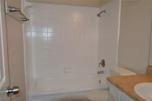 8100 Creekbend Dr, Houston, TX 77071 - Photo 18
