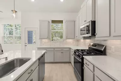 548 Red Cascade Trail, Willis, TX 77318 - Photo 4