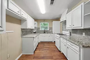 503 Northwood Dr, Conroe, TX 77303 - Photo 10