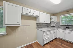 503 Northwood Dr, Conroe, TX 77303 - Photo 12