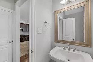 247 W 25th St, Houston, TX 77008 - Photo 18