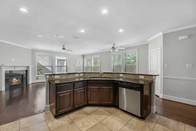 247 W 25th Street, Houston, TX 77008 - Photo 10