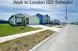 2722 Winterfell St, Corpus Christi, TX 78415 - Photo 2