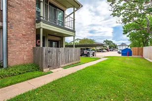 18800 Egret Bay Blvd, Webster, TX 77058 - Photo 2