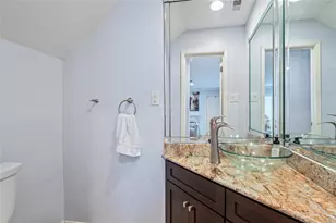 18800 Egret Bay Blvd, Webster, TX 77058 - Photo 16