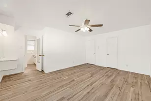 1611 Droxford Dr, Houston, TX 77008 - Photo 22