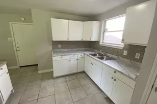 4014 Ripplebrook Dr, Houston, TX 77045 - Photo 4