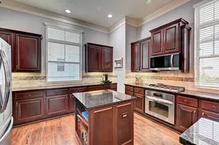 1621 W 23rd St, Houston, TX 77008 - Photo 12