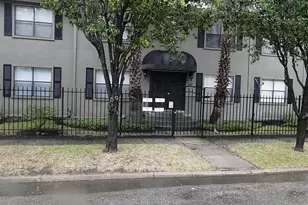 4007 Bute, Houston, TX 77006 - Photo 1