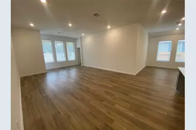 8311 Holly Blue Drive, Rosharon, TX 77583 - Photo 4