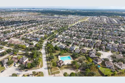 2706 Redwing Grove Way, Houston, TX 77038 - Photo 36