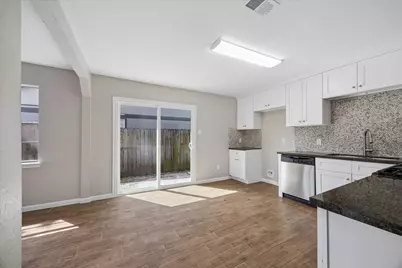 8611 Valley Rock Drive, Houston, TX 77078 - Photo 16