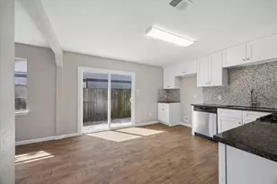 8611 Valley Rock Dr, Houston, TX 77078 - Photo 16