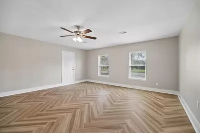 8611 Valley Rock Drive, Houston, TX 77078 - Photo 10