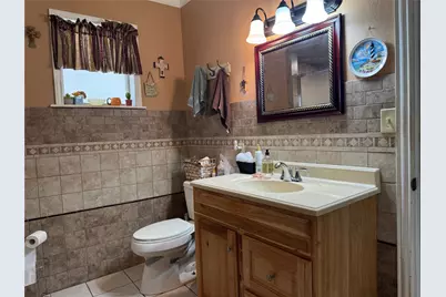 302 S Main Street, Schulenburg, TX 78956 - Photo 18