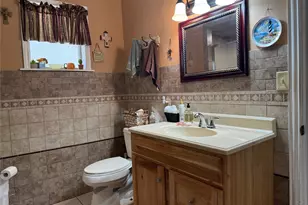 302 S Main St, Schulenburg, TX 78956 - Photo 18