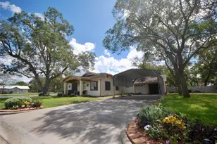 302 S Main St, Schulenburg, TX 78956 - Photo 36