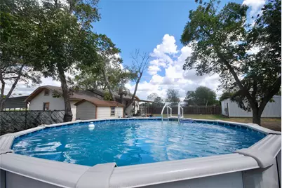 302 S Main Street, Schulenburg, TX 78956 - Photo 28