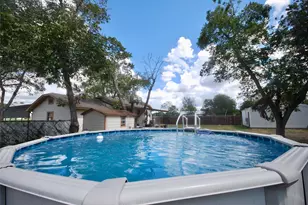 302 S Main St, Schulenburg, TX 78956 - Photo 28