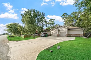 307 Covecrest Dr, Houston, TX 77336 - Photo 18