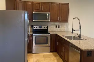 307 Covecrest Dr, Houston, TX 77336 - Photo 2