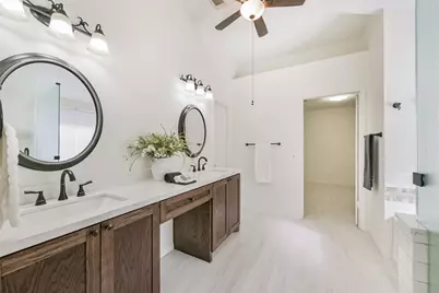 3810 E Peach Hollow Circle, Pearland, TX 77584 - Photo 22