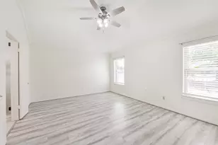 3810 E Peach Hollow Cir, Pearland, TX 77584 - Photo 20