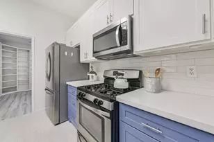 3810 E Peach Hollow Cir, Pearland, TX 77584 - Photo 12