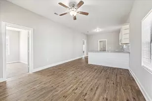 5316 Bell St, Houston, TX 77023 - Photo 2