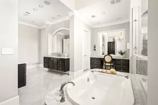64 S Parkgate Cir, The Woodlands, TX 77381 - Photo 28
