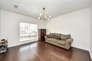 915 Hinsdale, Magnolia, TX 77354 - Photo 8